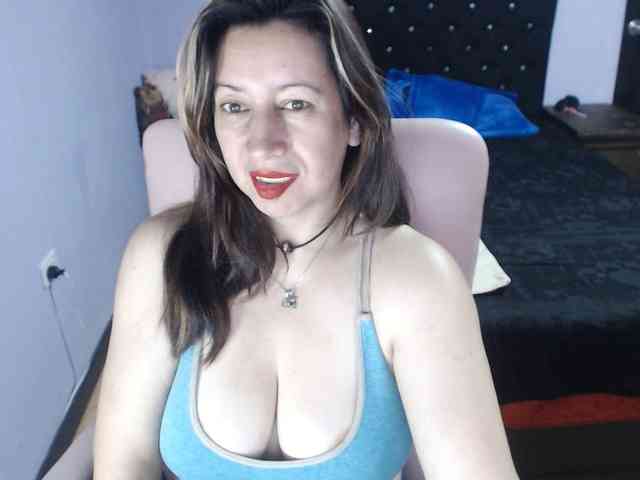Melissaw1216 webcam