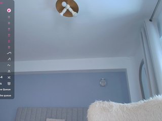 Anna-Lewis Porn Show