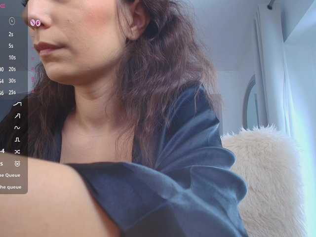 Anna-Lewis's BongaCams show and profile