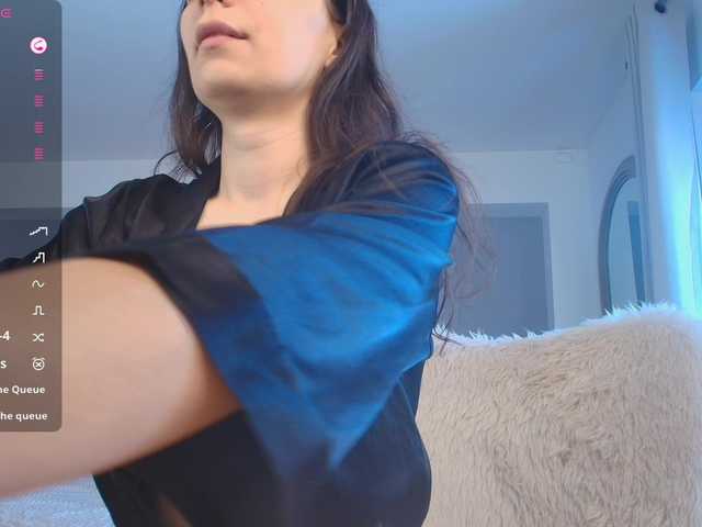 Anna-Lewis's BongaCams show and profile