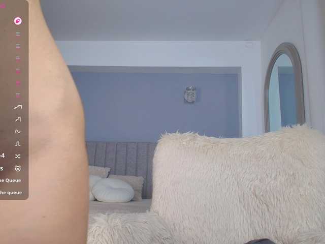 Anna-Lewis webcam