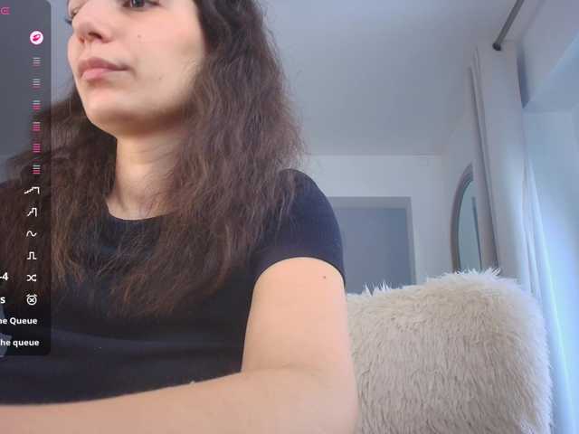 Anna-Lewis's BongaCams show and profile