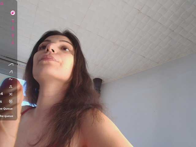 Anna-Lewis's BongaCams show and profile