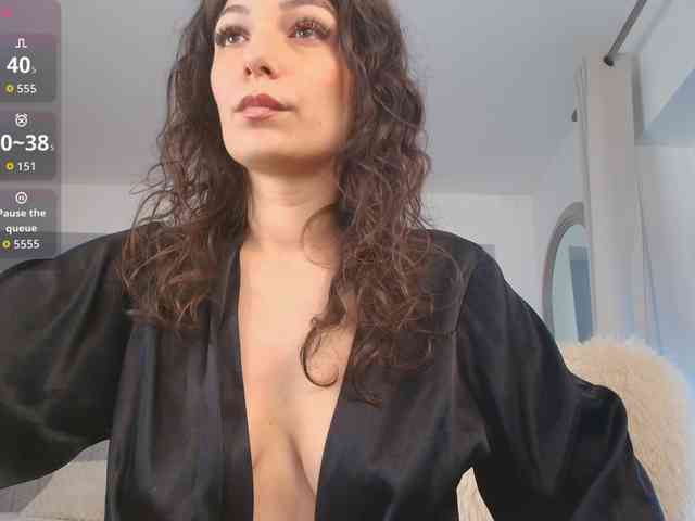 Anna-Lewis Anna-Lewis