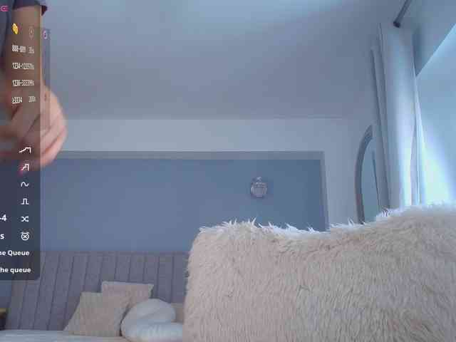 Anna-Lewis webcam