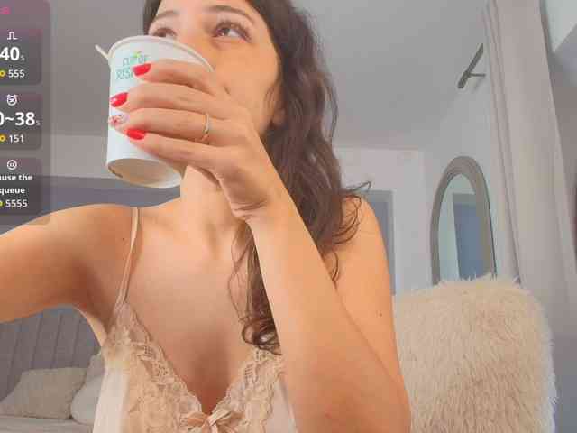 Anna-Lewis Anna-Lewis