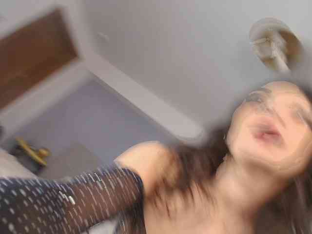 Anna-Lewis Anna-Lewis