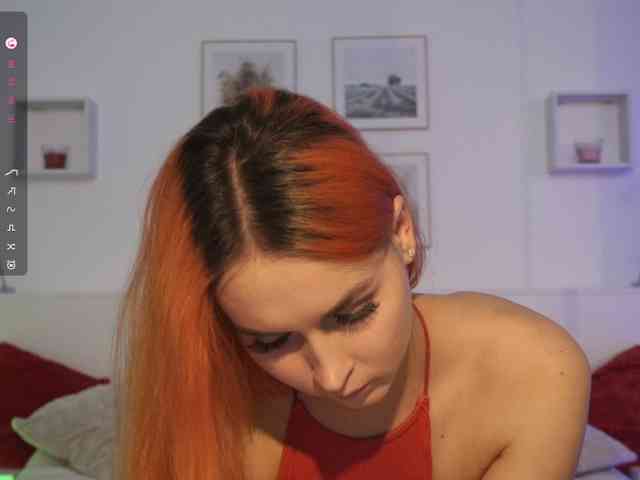 l1ttle-kiki webcam