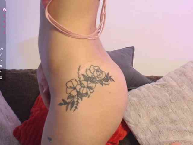 web cam striptease L1ttle-kiki