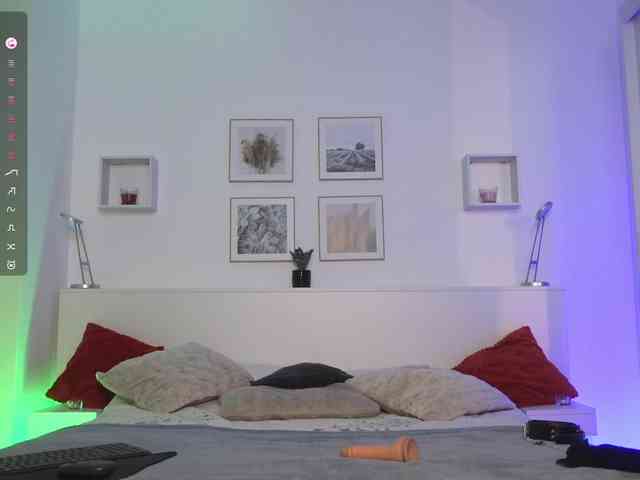 l1ttle-kiki webcam