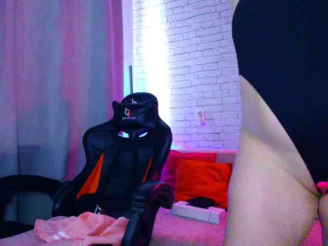 Melissa-shy webcam