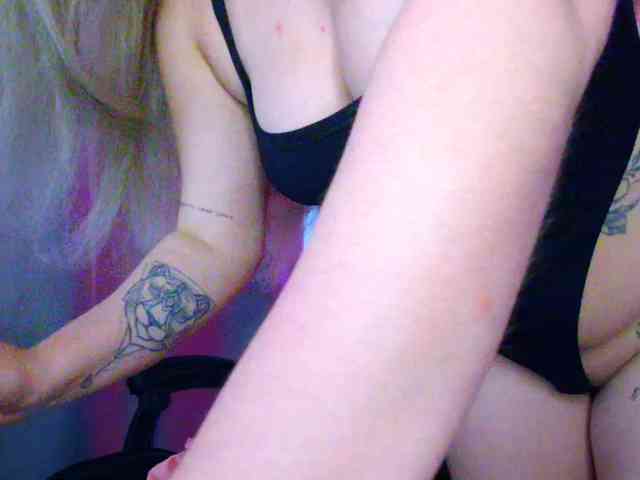 Melissa-shy webcam