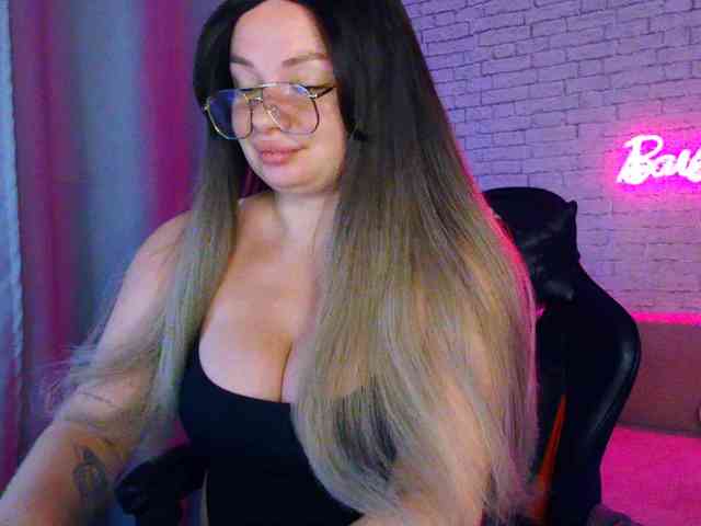 Melissa-shy webcam