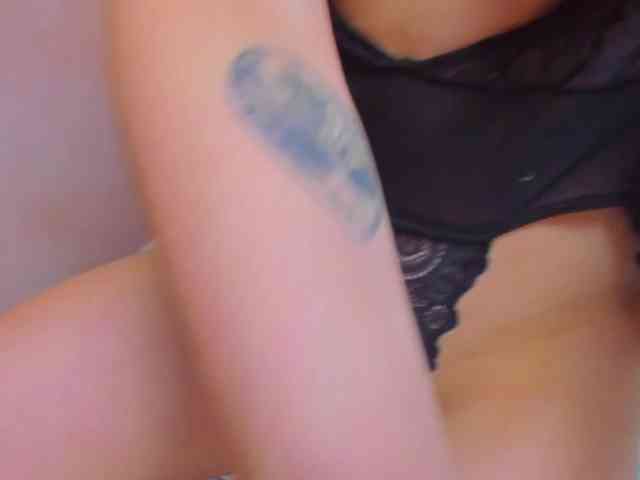 AmyAndAlex webcam
