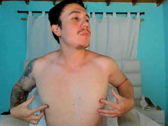 juan-Jimenez Live Webcam on BongaCams