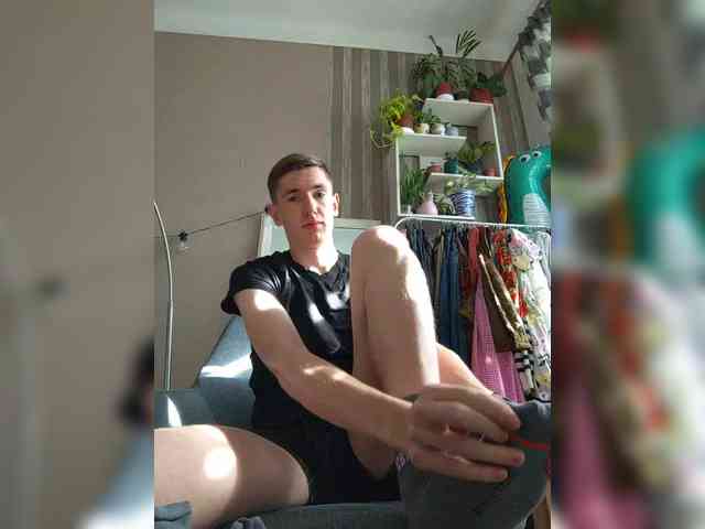 Lonely-Boy--
