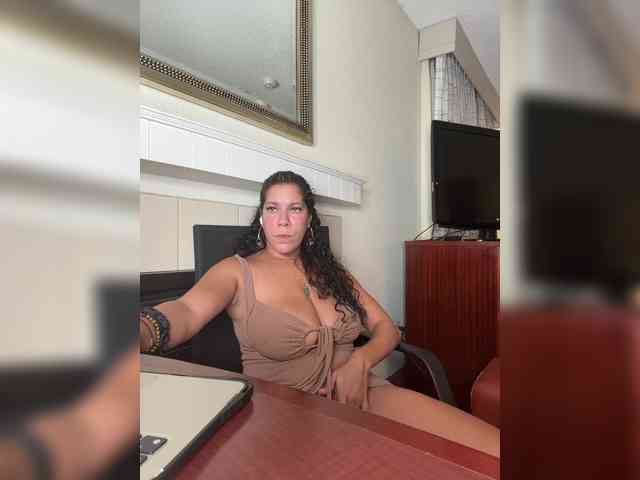 BigBoootyBK webcam