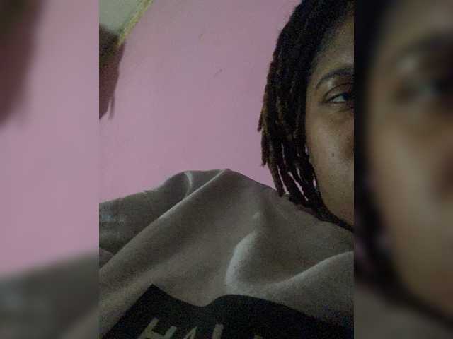 Kiarichikito1's BongaCams show and profile