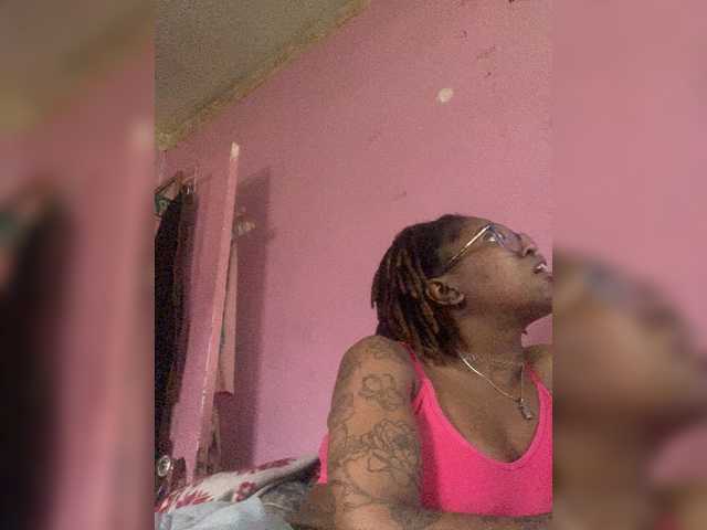 Kiarichikito1's BongaCams show and profile