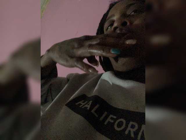 Kiarichikito1's BongaCams show and profile