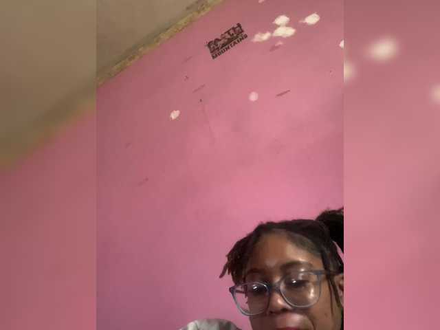 Kiarichikito1's BongaCams show and profile