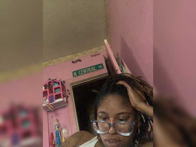 Kiarichikito1's BongaCams show and profile