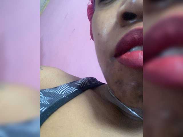 Kiarichikito1's BongaCams show and profile