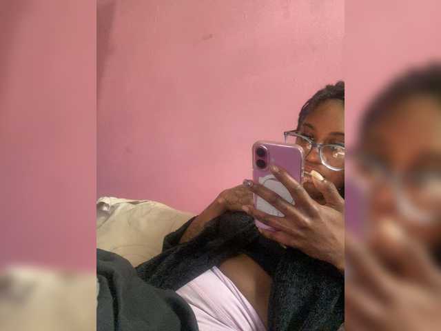 Kiarichikito1's BongaCams show and profile