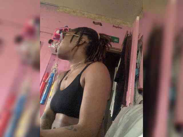 Kiarichikito1 Live Webcam on BongaCams