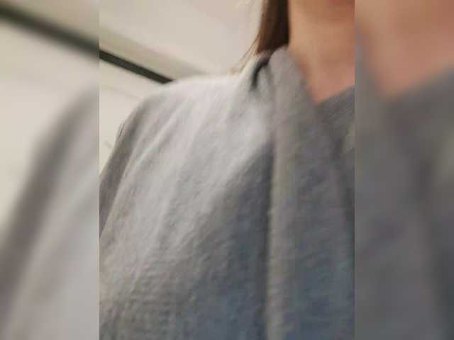 YDINA's BongaCams show and profile