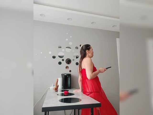 YDINA's BongaCams show and profile