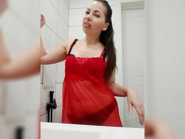 YDINA's BongaCams show and profile