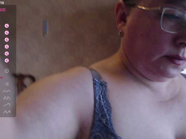 Fox23's BongaCams show and profile