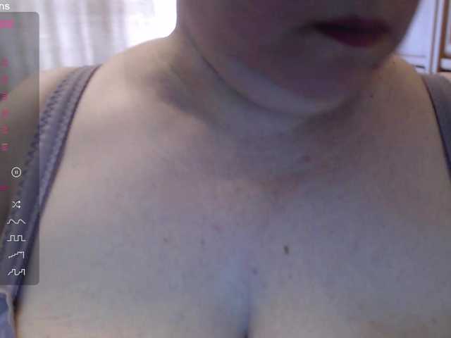 Fox23's BongaCams show and profile