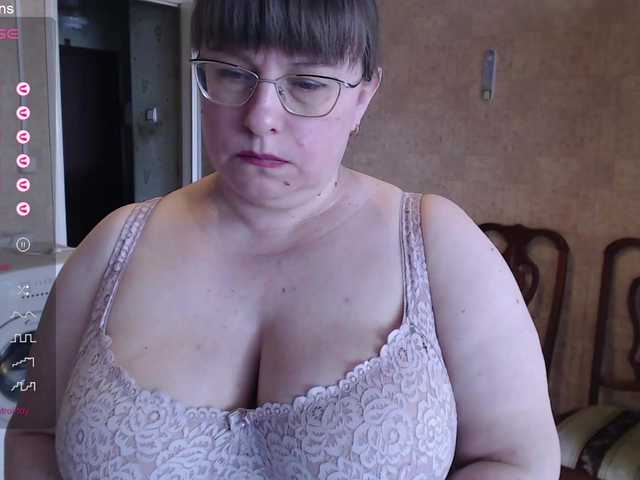 Fox23's BongaCams show and profile