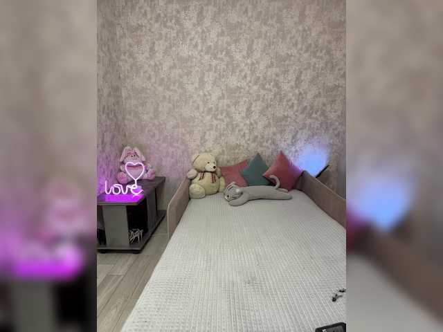 Join naked camwhore SeXXyMagic SeXXyMagic from BongaCams