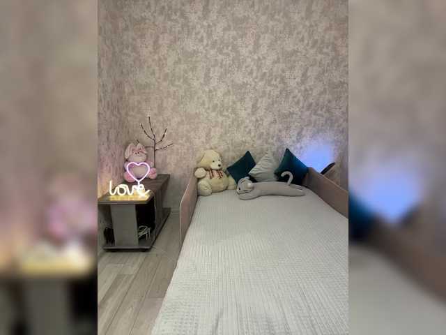 SeXXyMagic's BongaCams show and profile