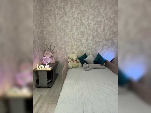 SeXXyMagic's BongaCams show and profile