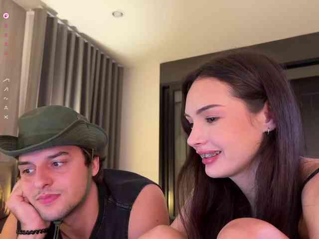 elisonni Live Webcam on {site_name}