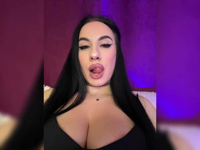 missJasmine07's BongaCams show and profile