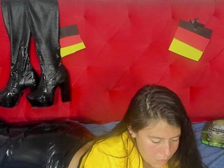 SandyQueen Porn Show