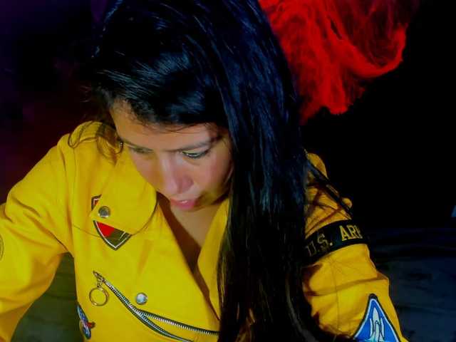 SandyQueen webcam bongacams model stream image