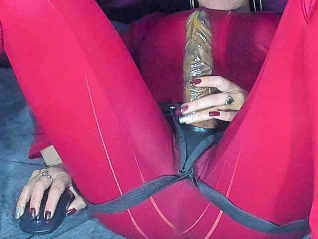 SandyQueen webcam