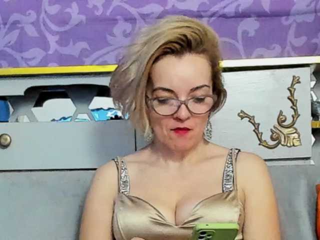 Sassy007's BongaCams show and profile