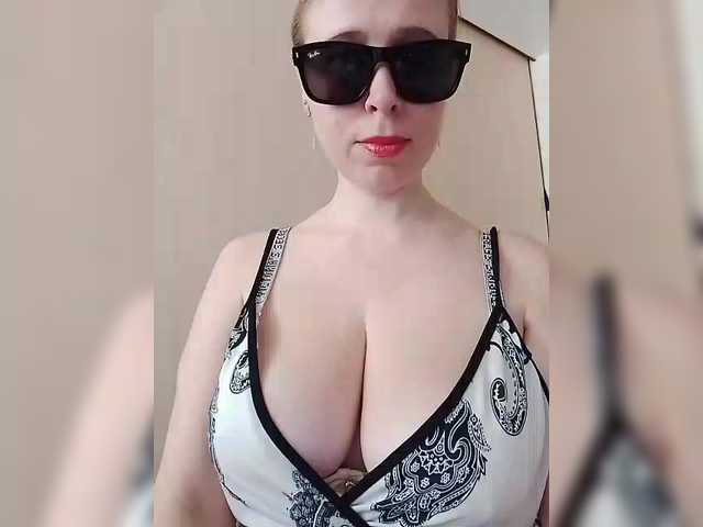 DashaKisa951's BongaCams show and profile