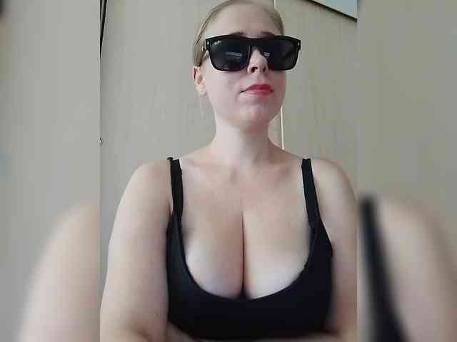 Dashulya666 webcam