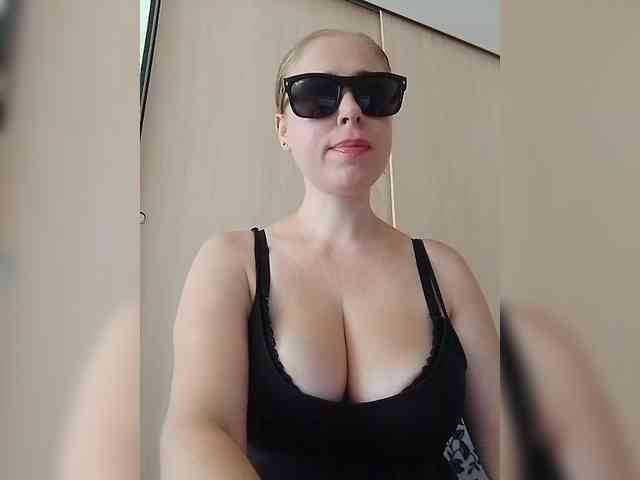 Dashulya666 webcam