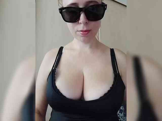 Dashulya666 webcam