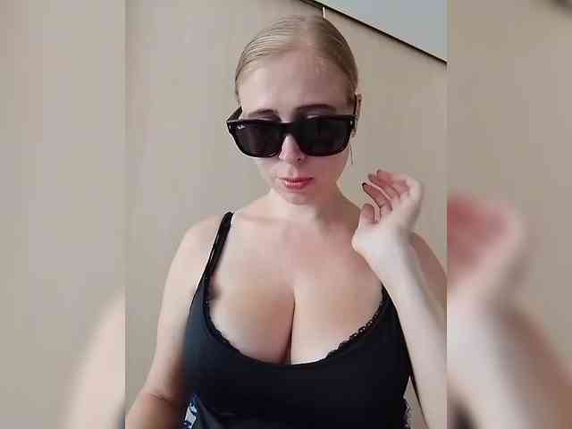 Dashulya666 webcam