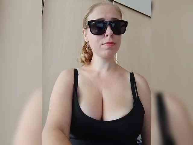 Dashulya666 webcam